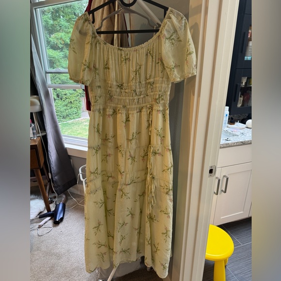 Floral Yellow green Dress - Picture 1 of 3